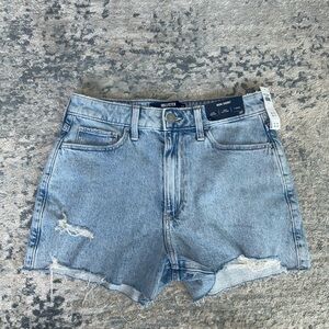 NWT Hollister Mom Short Blue Jean Short Ultra High-Waisted